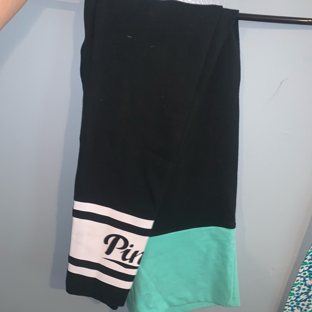 Victoria’s Secret PINK yoga Leggings